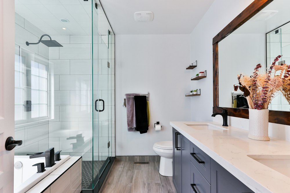 Moderne badkamer na de verbouwing